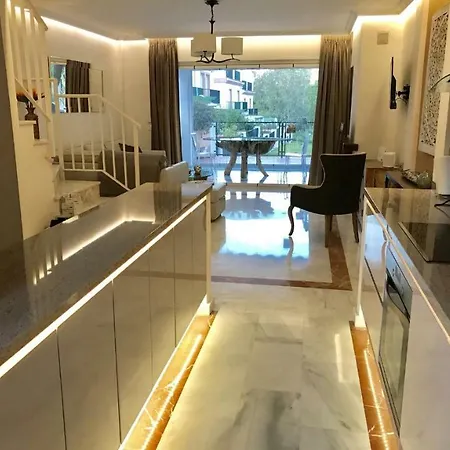 Будинок відпочинку Lomas De Cabopino